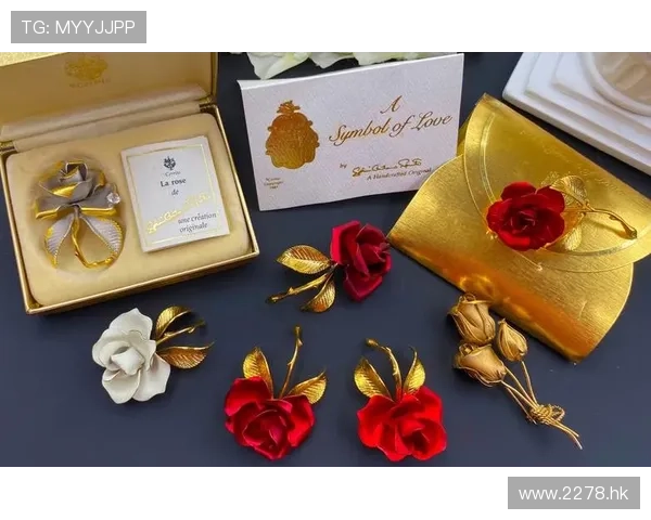 《圣诞玫瑰》:当温柔披上荆棘,爱与救赎的暗夜玫瑰 《圣诞玫瑰》:当温柔披上荆棘,爱与救赎的暗夜玫瑰